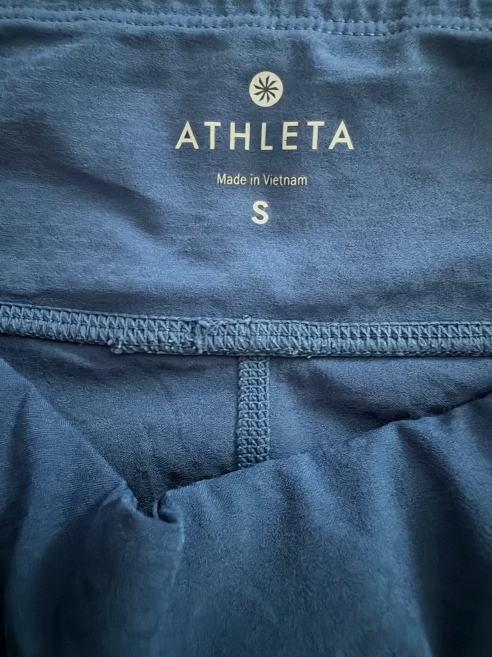 Athleta Navy Cropped Active Leggings & tank bundle - Picture 11 of 11